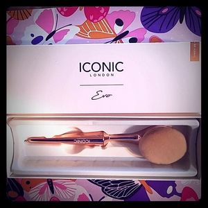 Iconic London Evo Rose Gold Buffer Brush